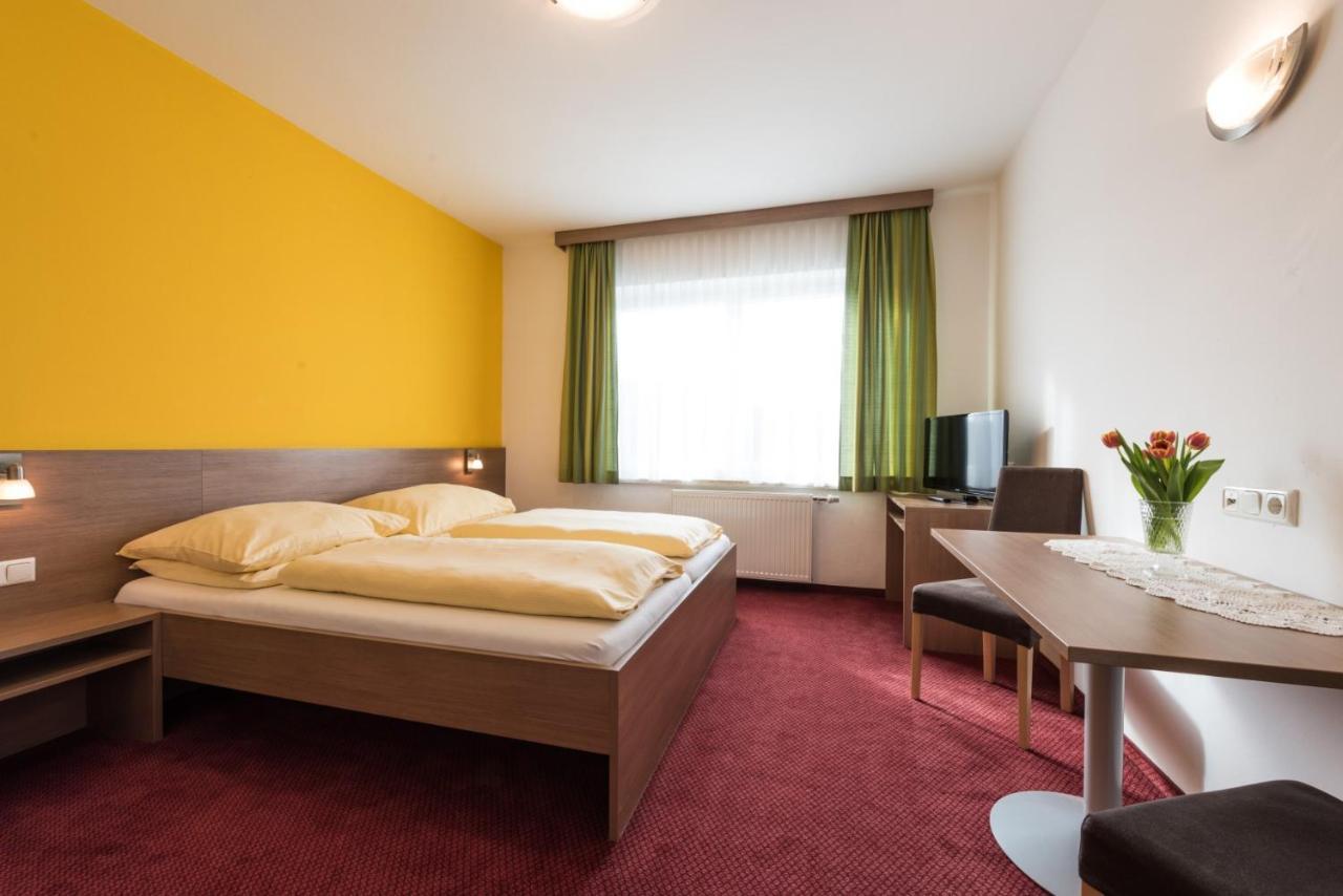 Gasthof Pension Auzinger Meggenhofen Kültér fotó